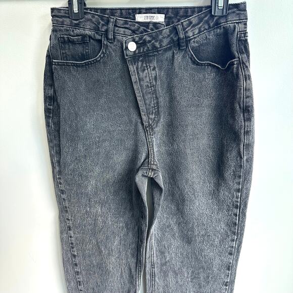 12th Tribe Sz 28 Black Boyfriend Straight Jeans Crossover Button High Rise - Picture 3 of 12